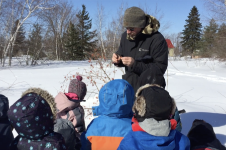 La maternelle dehors de Mme Julie